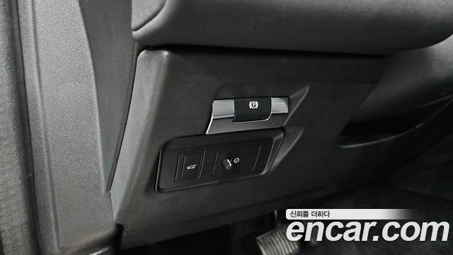 Land Rover Discovery Sport 2020 — photo 33