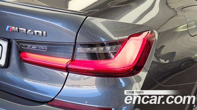 BMW 3-Series 2021 — photo 9