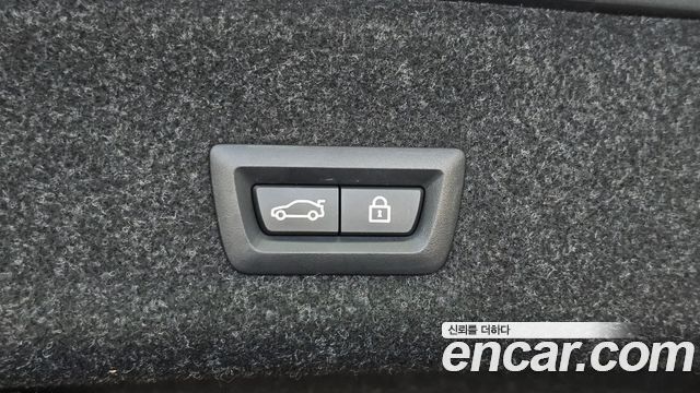 BMW 3-Series 2021 — photo 30