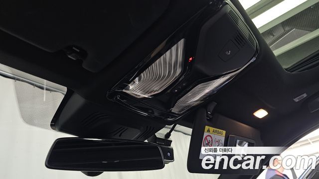 BMW 3-Series 2021 — photo 32