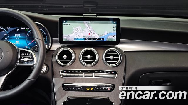Mercedes-Benz GLC-Class 2021 — photo 20