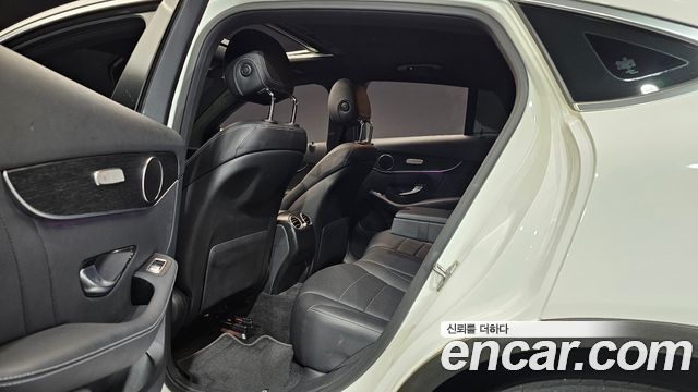 Mercedes-Benz GLC-Class 2021 — photo 16