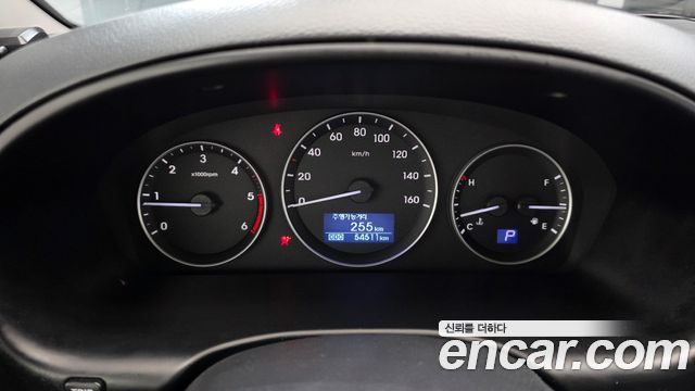 Hyundai Starex 2019 — photo 11