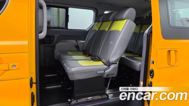 Hyundai Starex 2019 — photo 17