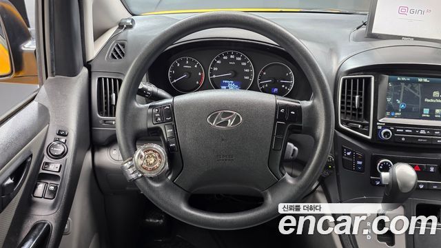 Hyundai Starex 2019 — photo 19