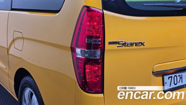 Hyundai Starex 2019 — photo 9