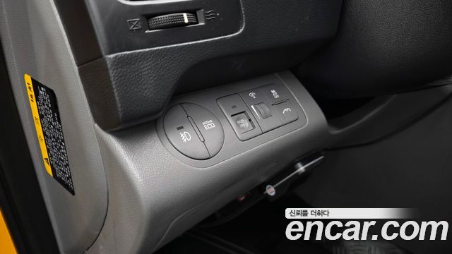 Hyundai Starex 2019 — photo 27