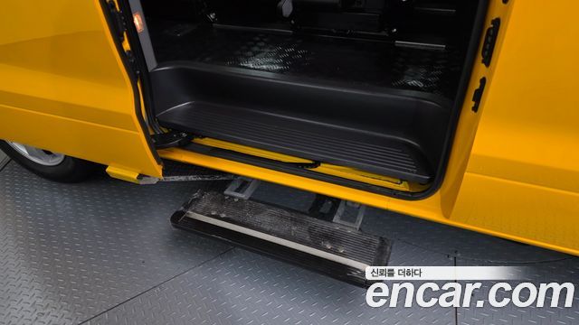 Hyundai Starex 2019 — photo 30