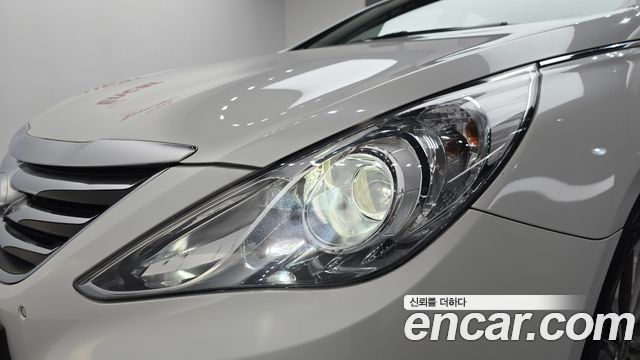 Hyundai Sonata 2013 — photo 8