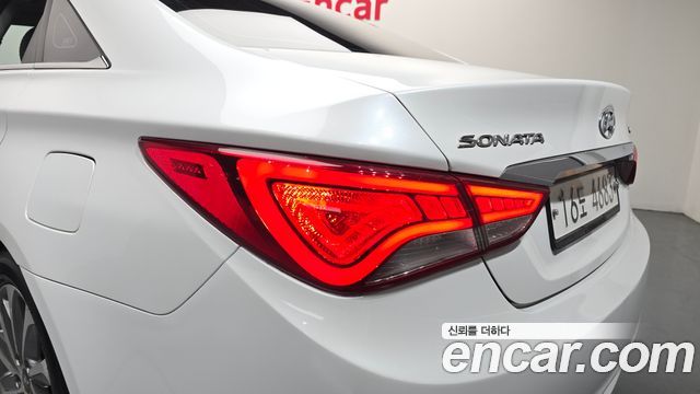 Hyundai Sonata 2013 — photo 9