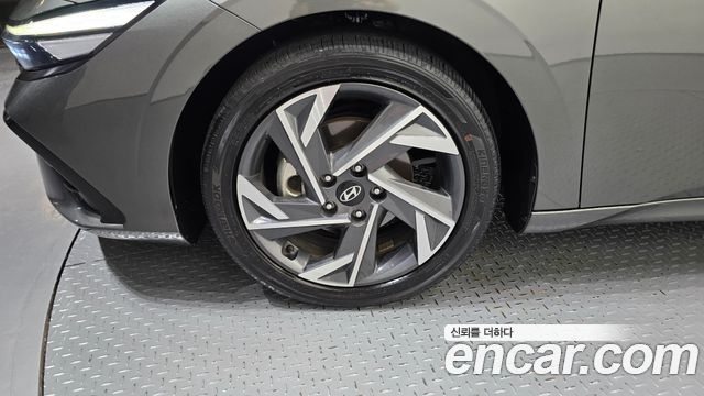 Hyundai AVANTE 2024 — photo 5