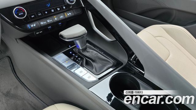 Hyundai AVANTE 2024 — photo 12