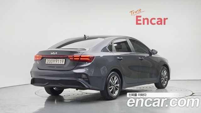 Kia K3 2023 — photo 2