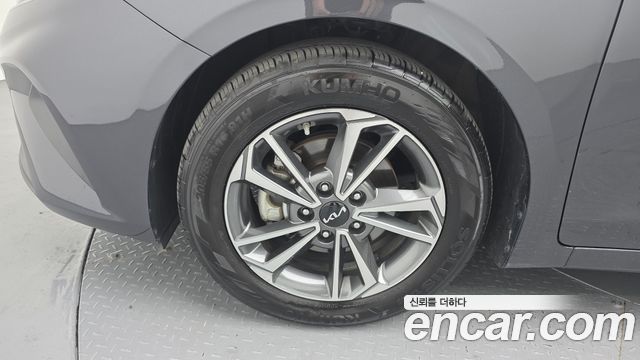 Kia K3 2023 — photo 5