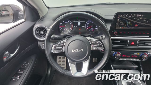Kia K3 2023 — photo 13