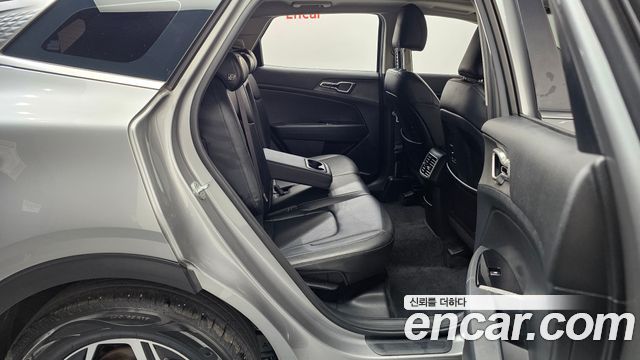 Kia Sportage 2022 — photo 17