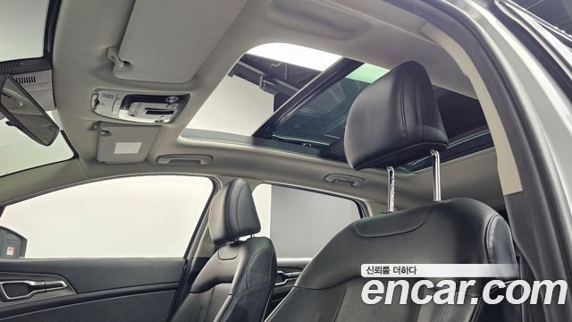 Kia Sportage 2022 — photo 24