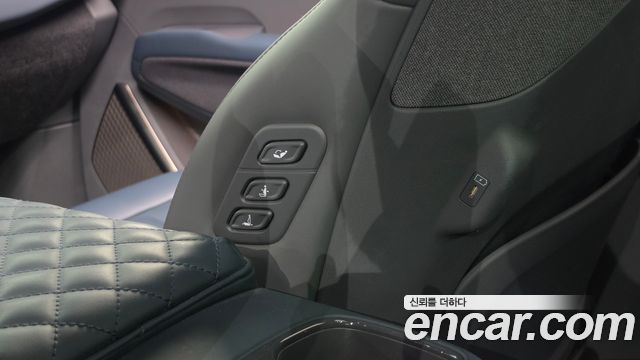 Kia EV9 2024 — photo 26