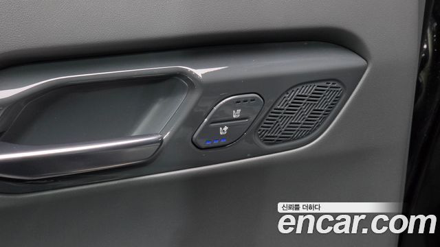 Kia EV9 2024 — photo 28