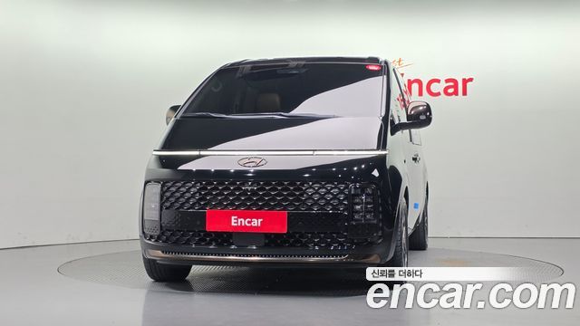 Hyundai Staria 2022 — photo 3