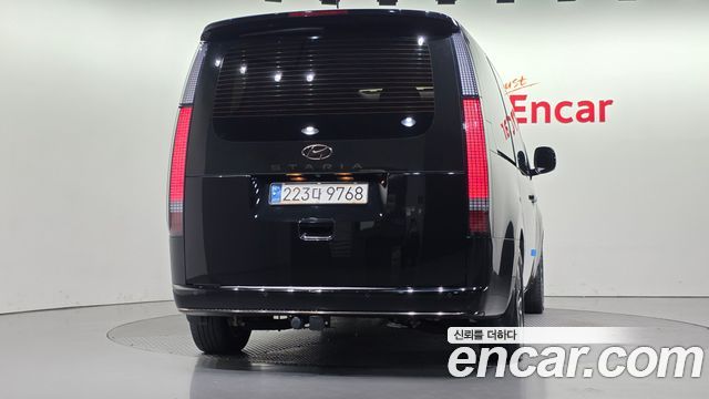 Hyundai Staria 2022 — photo 4