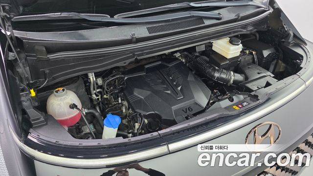 Hyundai Staria 2022 — photo 6