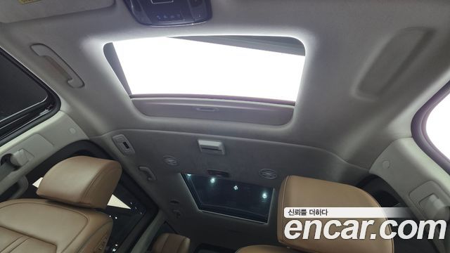 Hyundai Staria 2022 — photo 11