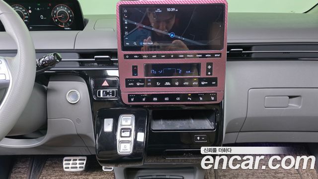 Hyundai Staria 2022 — photo 15