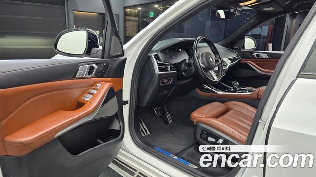 BMW X7 2021 — photo 13