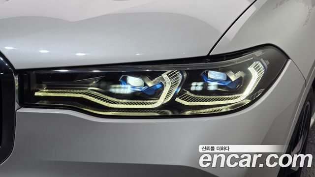 BMW X7 2021 — photo 8