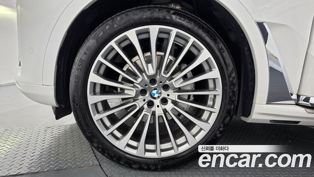 BMW X7 2021 — photo 5