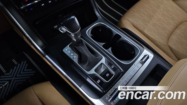 Kia Canival 2023 — photo 12