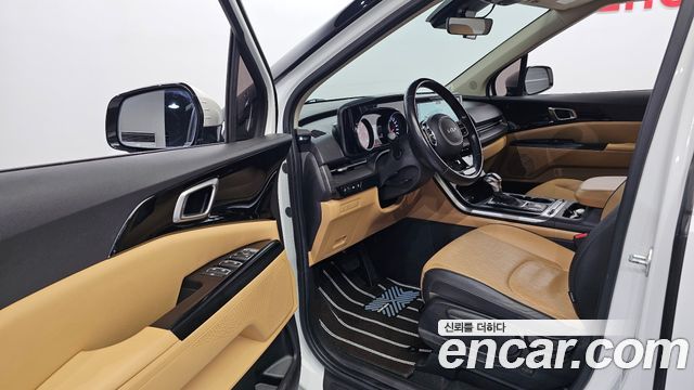 Kia Canival 2023 — photo 13