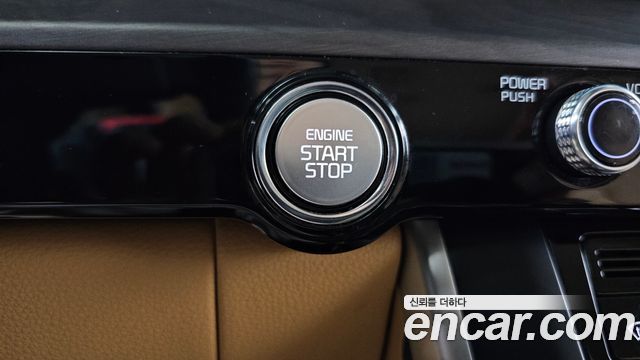 Kia Canival 2023 — photo 26