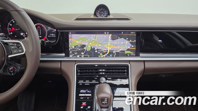 Porsche Panamera 2018 — photo 14