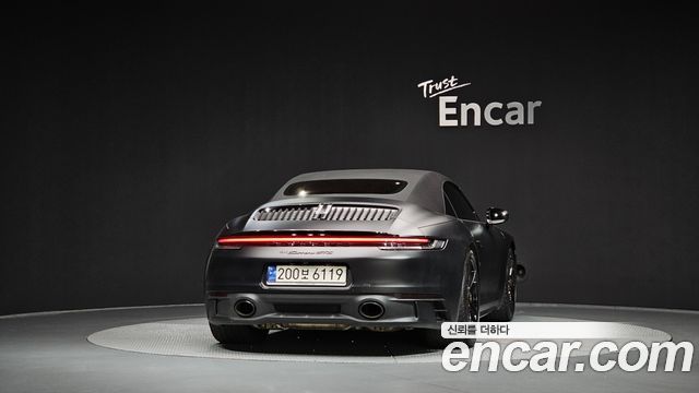 Porsche 911 2023 — photo 4