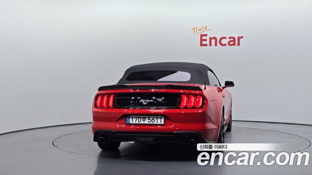 Ford Mustang 2020 — photo 4