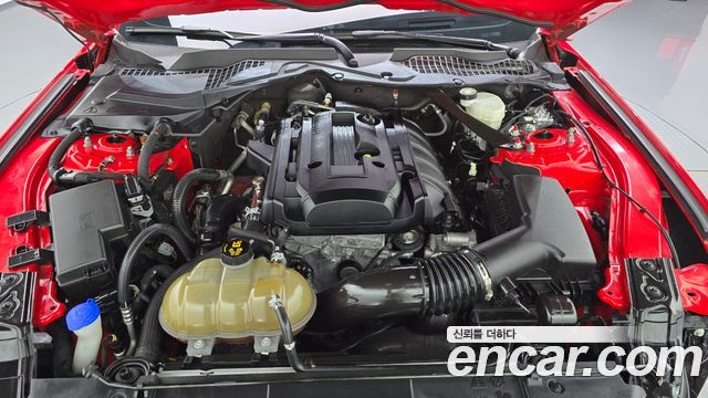 Ford Mustang 2020 — photo 6