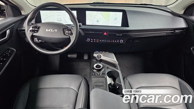 Kia EV6 2023 — photo 10