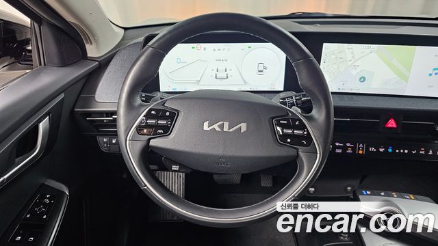Kia EV6 2023 — photo 18