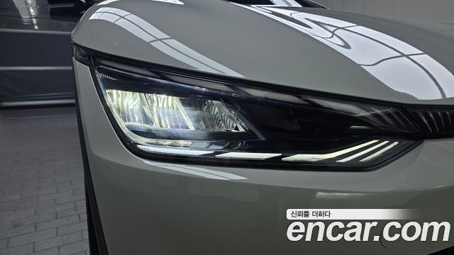 Kia EV6 2023 — photo 8
