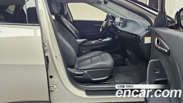 Kia EV6 2023 — photo 16