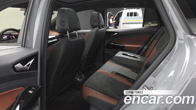 Volkswagen ID.4 2023 — photo 17