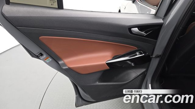 Volkswagen ID.4 2023 — photo 15