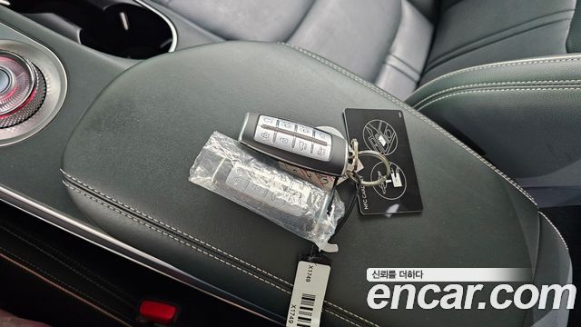 Genesis GV70 2022 — photo 15