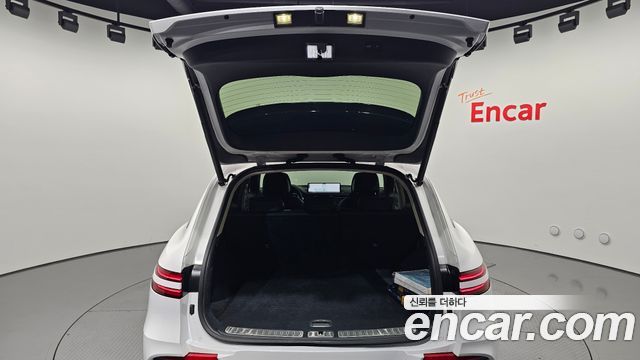 Genesis GV70 2022 — photo 17