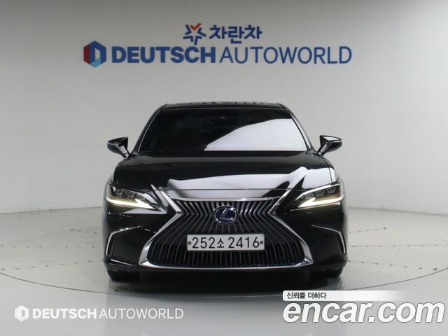 Lexus ES 2021 — photo 3