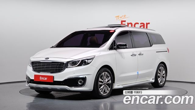 Kia Canival 2015 — photo 1