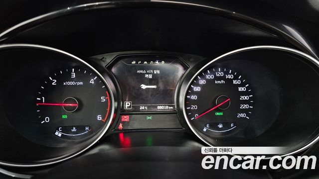 Kia Canival 2015 — photo 11