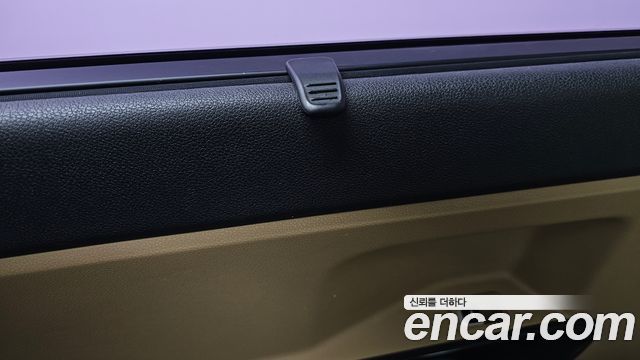 Kia Canival 2015 — photo 32